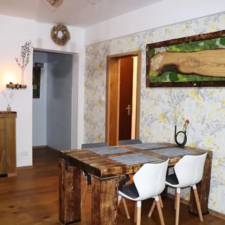 Appartamento Refrino Na Jedinečném Místě *